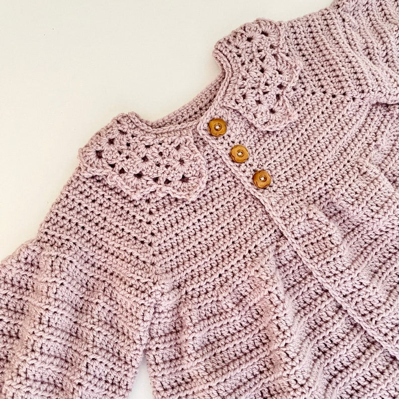Modello all'uncinetto per cappotto/cardigan per neonati/bambini - dai 6 mesi agli 8 anni